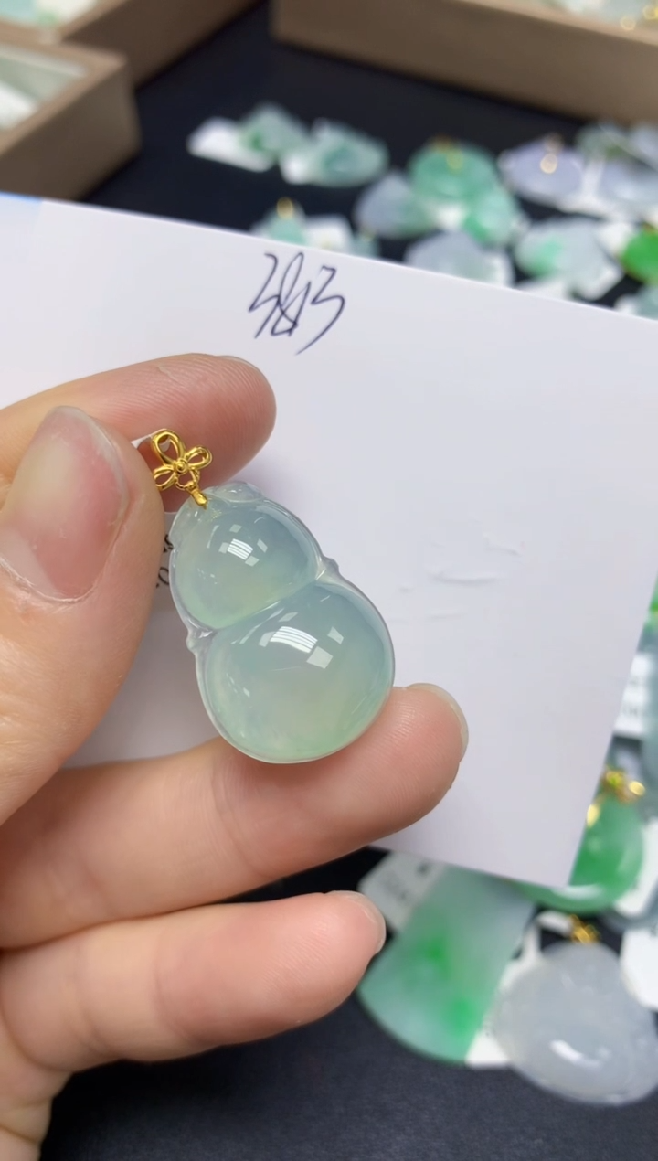 【闪购商品】翡翠挂件18K金镶嵌 天然翡翠A货