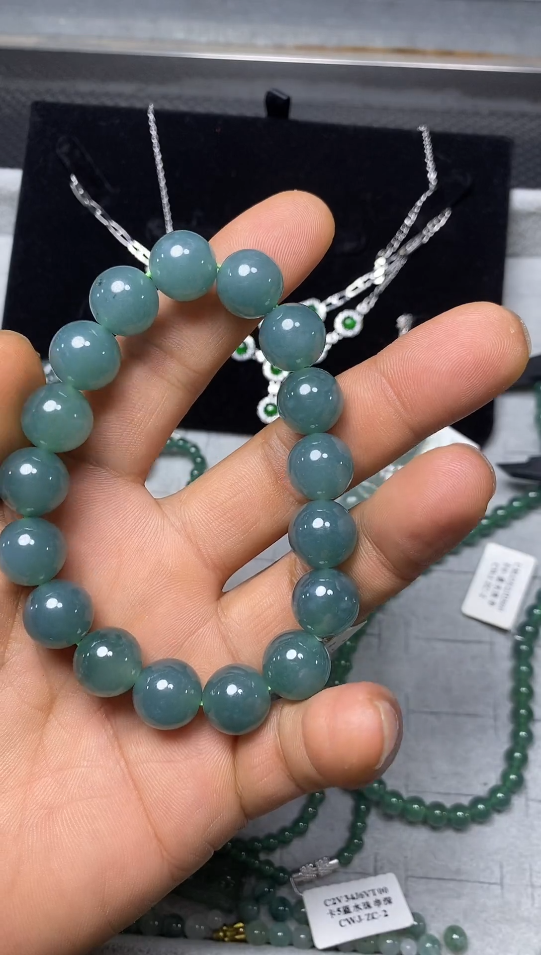 未镶嵌定制翡翠手串