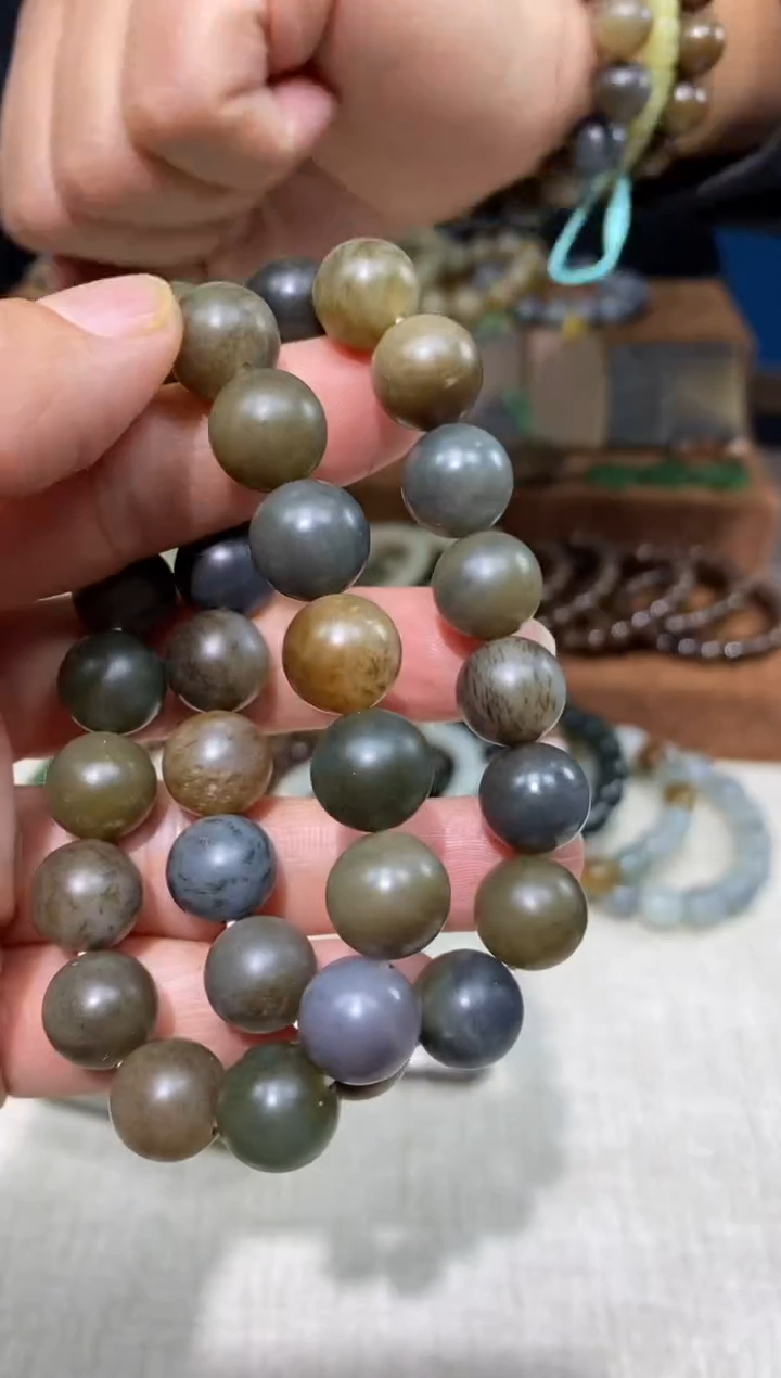 【闪购商品】和田玉手链未镶嵌颜色多样性发货拍一发一