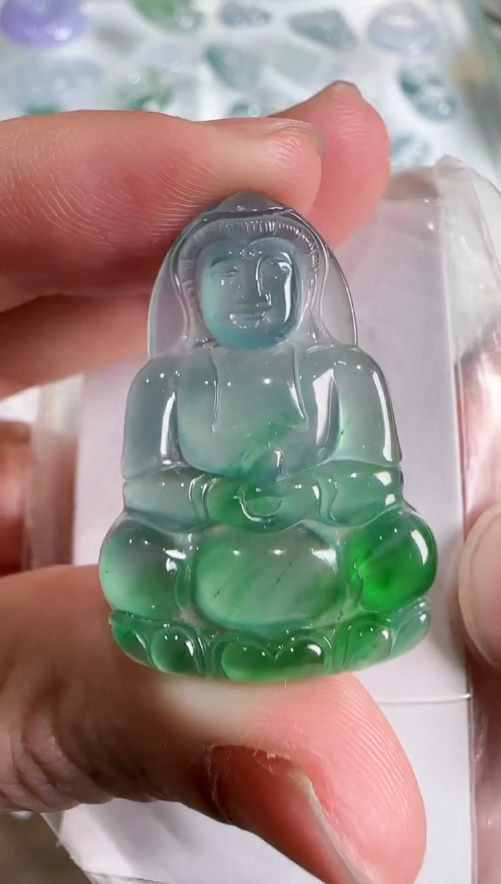 【闪购商品】翡翠吊坠(不含链)未镶嵌··