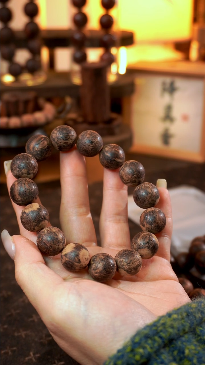 藤类手****6藤类降真香缅甸东枝料绿油超超一档莺歌1.5尺寸