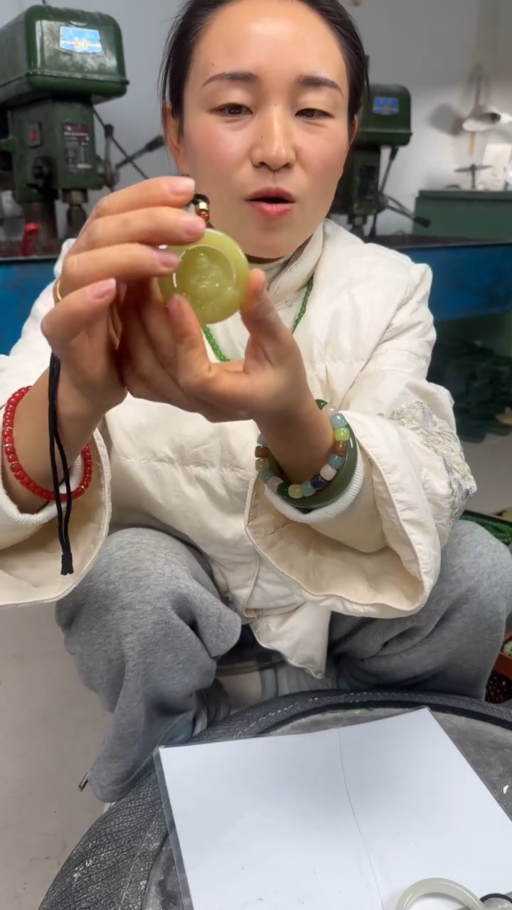 圆形双面镂空工艺佛公