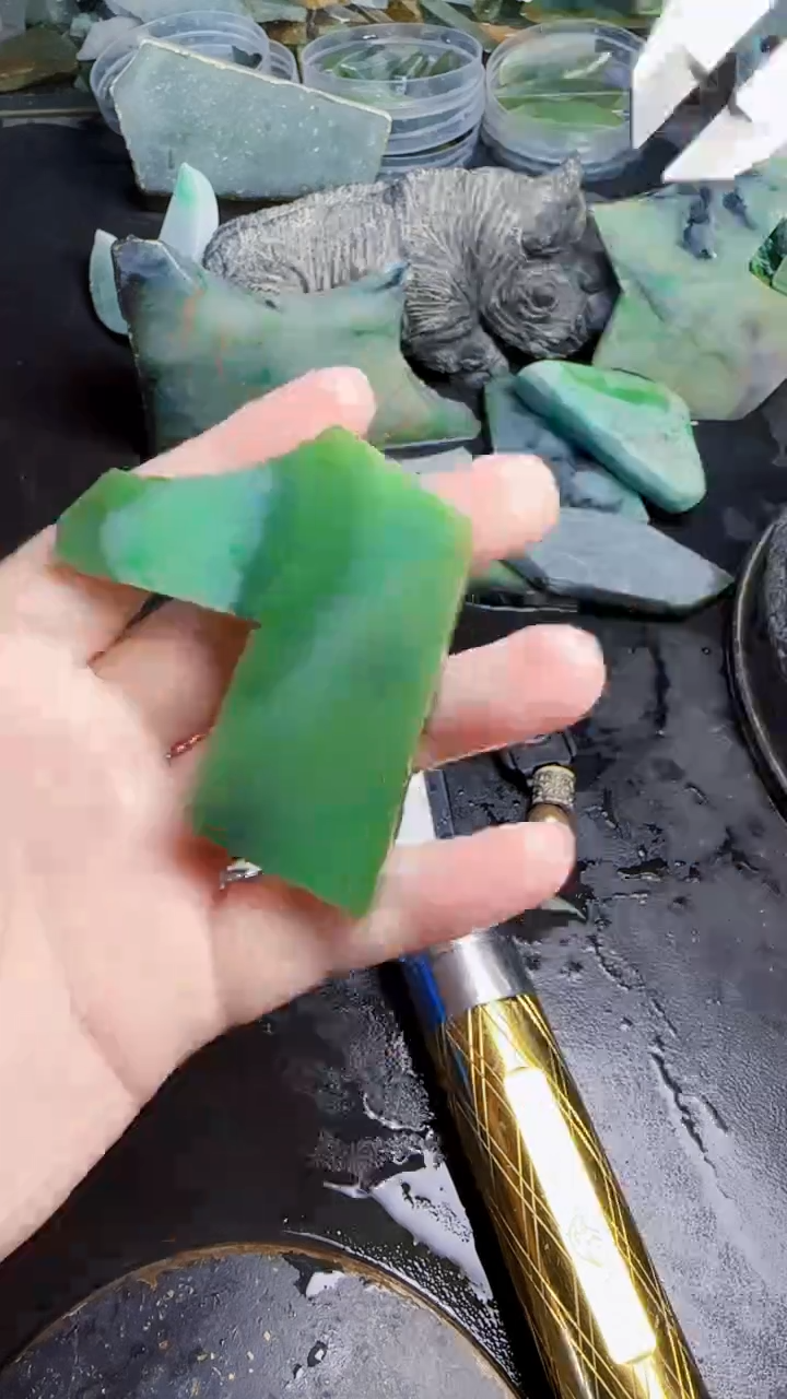未镶嵌挂件翡翠上*天然翡翠054