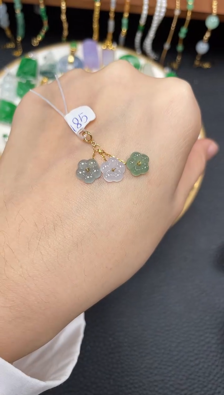 【闪购商品】翡翠吊坠(不含链)18K金镶嵌一个   JK728