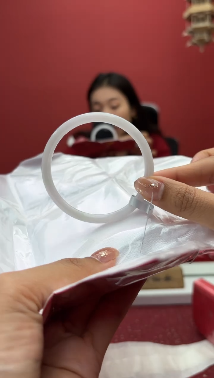 【闪购商品】翡翠手镯（圆镯）未镶嵌12手镯