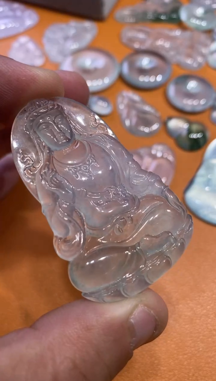 【闪购商品】翡翠吊坠(不含链)未镶嵌观音8800