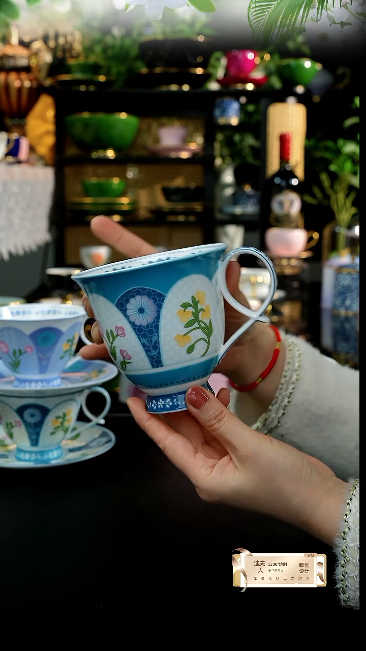 大丽花马克杯------蓝