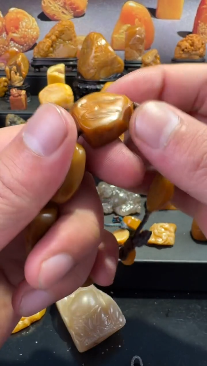 【闪购商品】田黄石半知田黄直播间