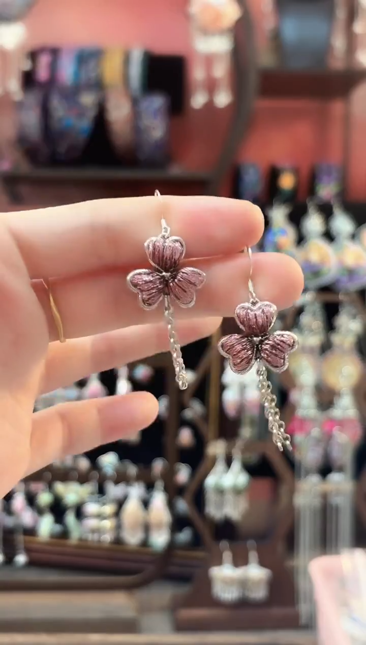 织绣云织谣老绣饰品  63