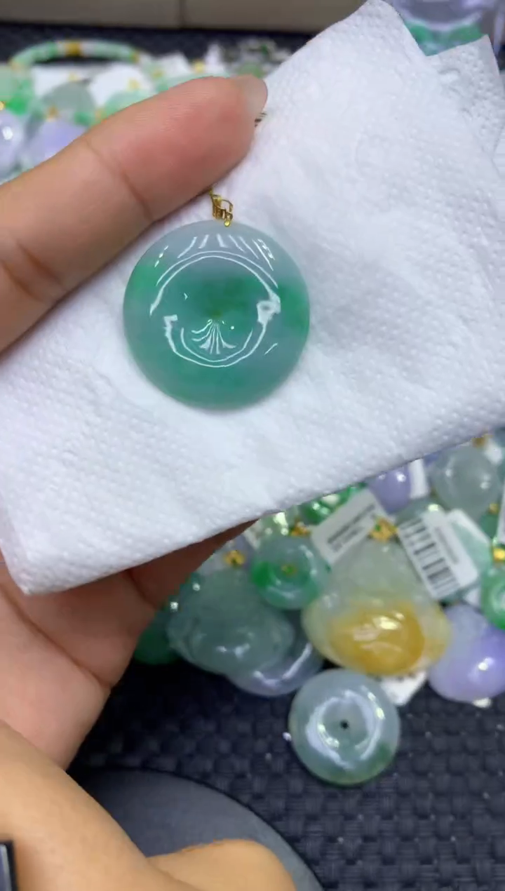 颈饰18K金镶嵌翡翠天然缅甸A货翡翠