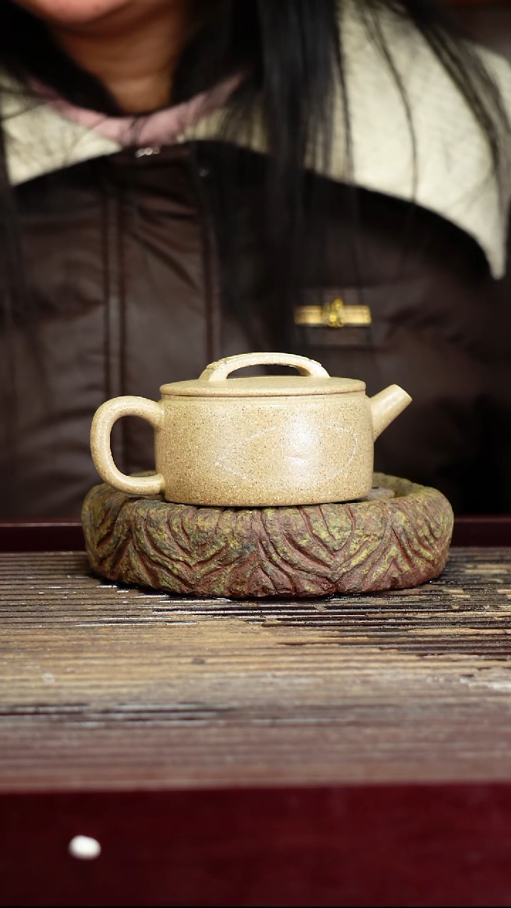 宜兴原矿紫砂壶茶壶宜兴原矿紫砂壶茶壶180C
