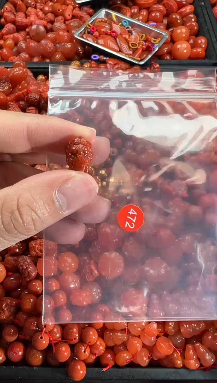 【闪购商品】南红玛瑙颈饰未镶嵌1