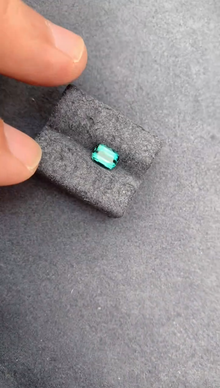 裸石未镶嵌碧玺1ct拉贡