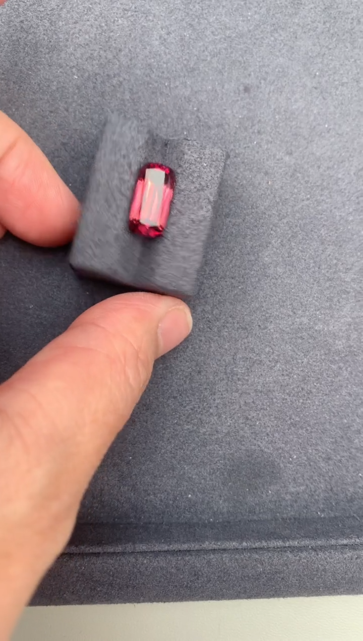 【闪购商品】碧玺裸石未镶嵌4.6ct粉碧玺