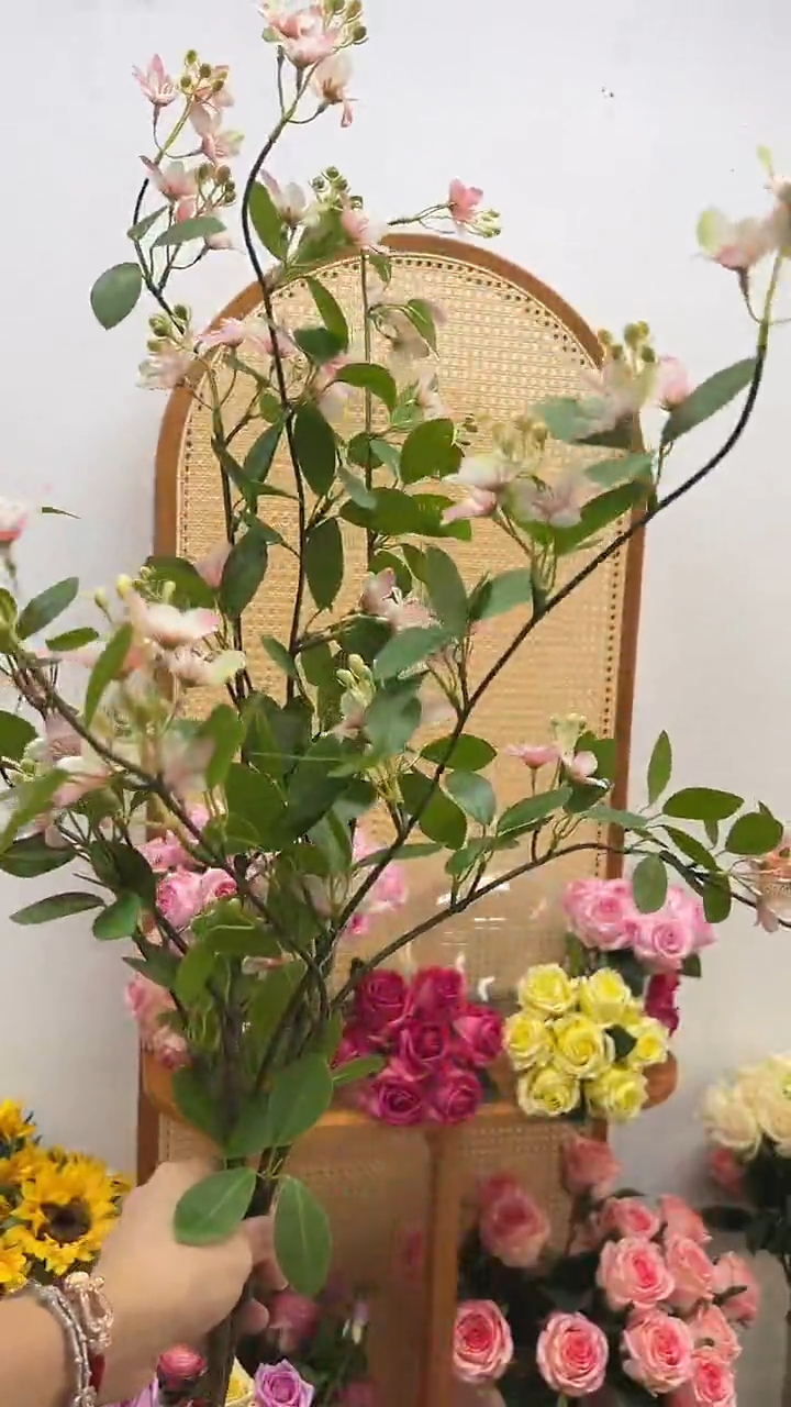 2枝粉色月德贵人