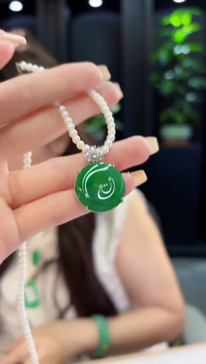 翡翠未镶嵌吊坠(不含链) 缅料A货/支持复检/一件