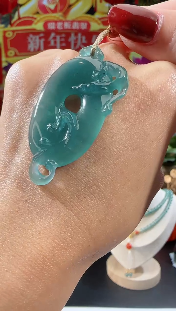 【闪购商品】翡翠吊坠(不含链)未镶嵌龙扣