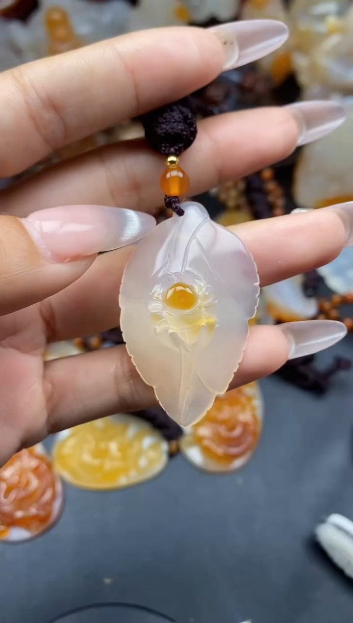 【闪购商品】玛瑙/玉髓颈饰未镶嵌ll