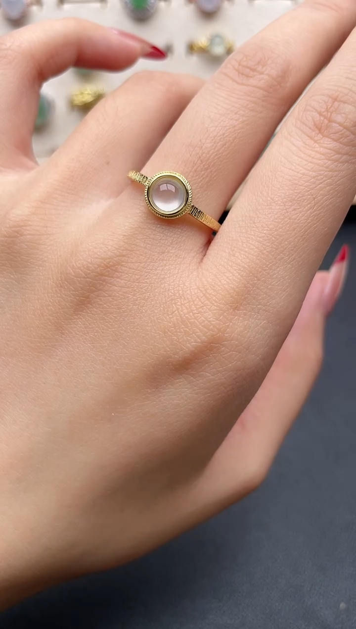 【闪购商品】翡翠戒指银S925镶嵌一物一证一礼盒