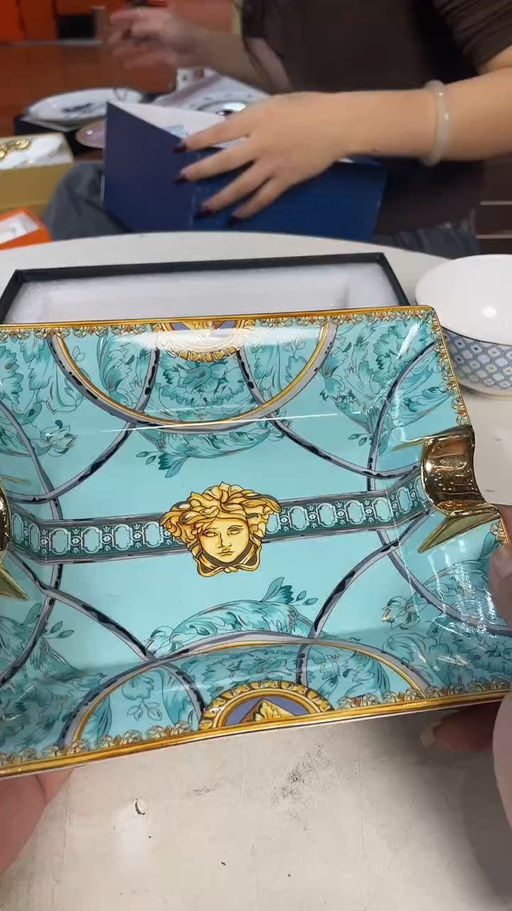 杯鸿辉家品牌瓷器，京东包邮！