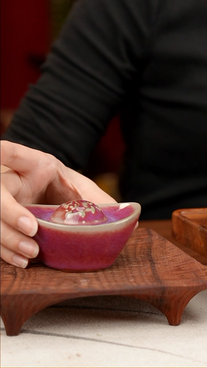 【闪购商品】摆件小师妹-钧瓷-信任