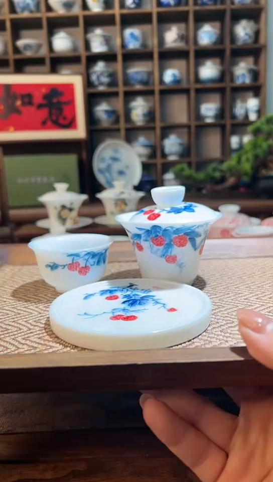 【闪购商品】手绘荔枝小马蹄盖碗+送一杯+送盖置