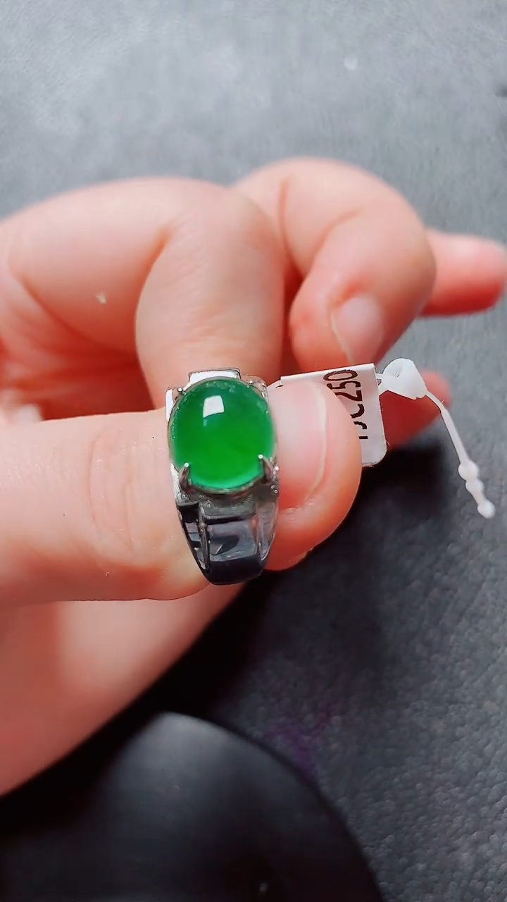 翡翠戒指银S925镶嵌翡翠