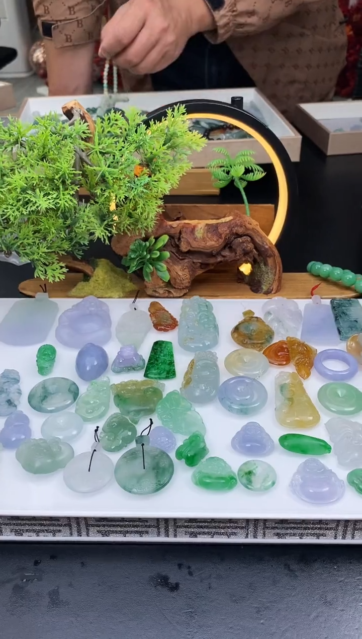 【闪购商品】定制翡翠未镶嵌毛货商品 不退换/