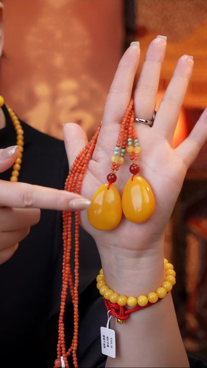 琥珀吊坠(赠链)未镶嵌水滴吊坠多样性发其一