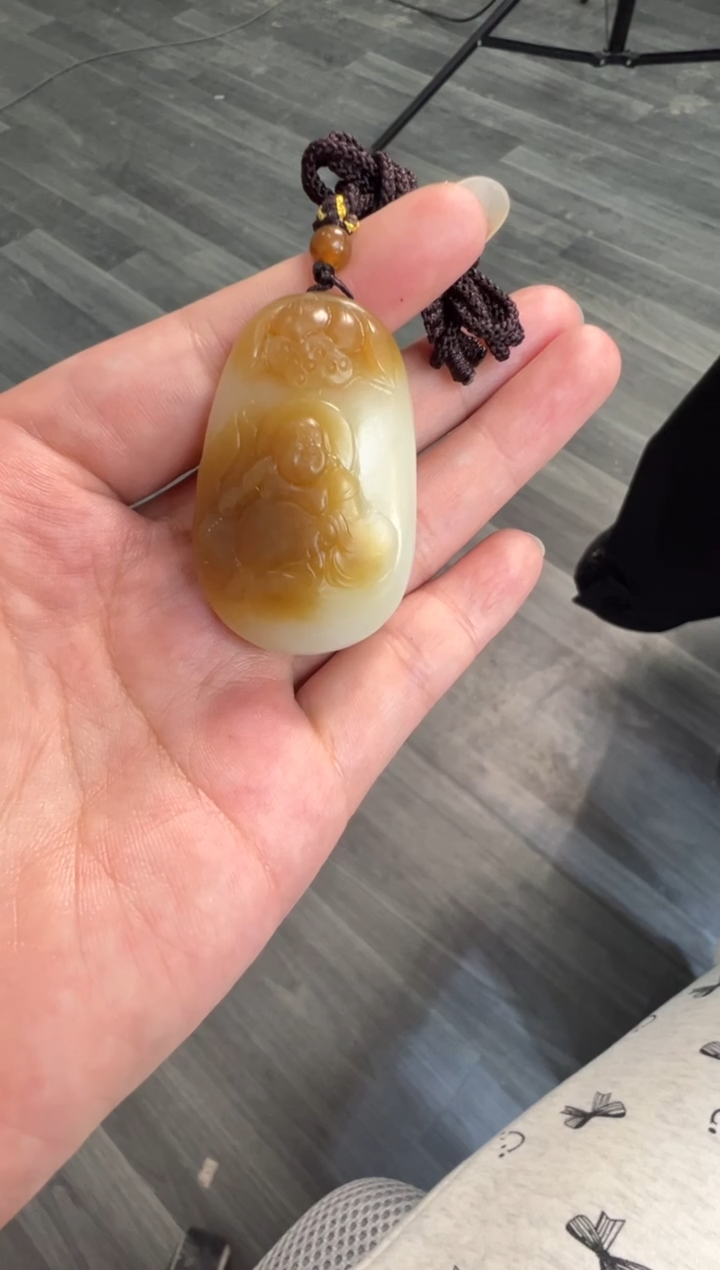 未镶嵌手镯和田玉金山糖白挂件