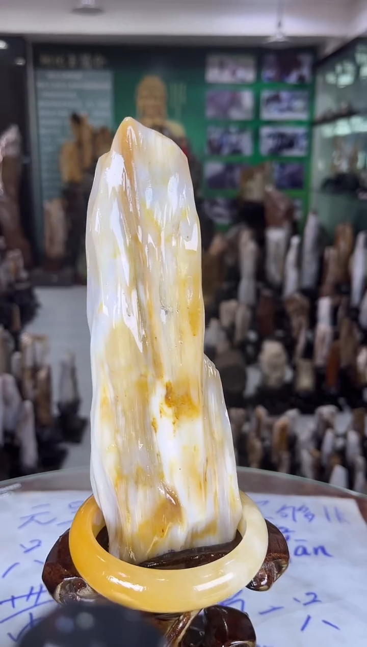 缅甸天然树化玉精品居家摆件