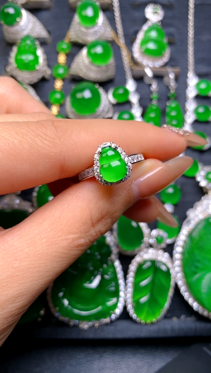 【闪购商品】翡翠戒指银S925镶嵌葫芦戒指