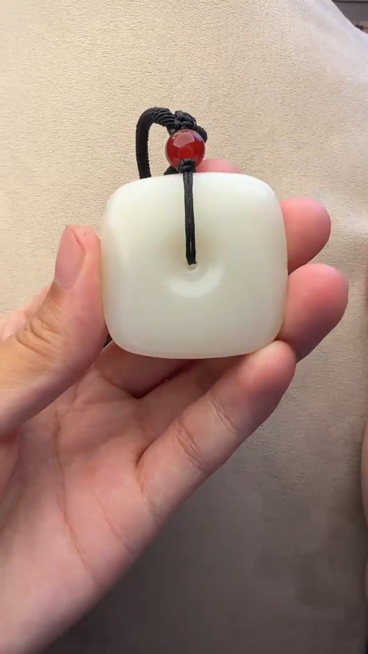 【闪购商品】和田玉颈饰未镶嵌D