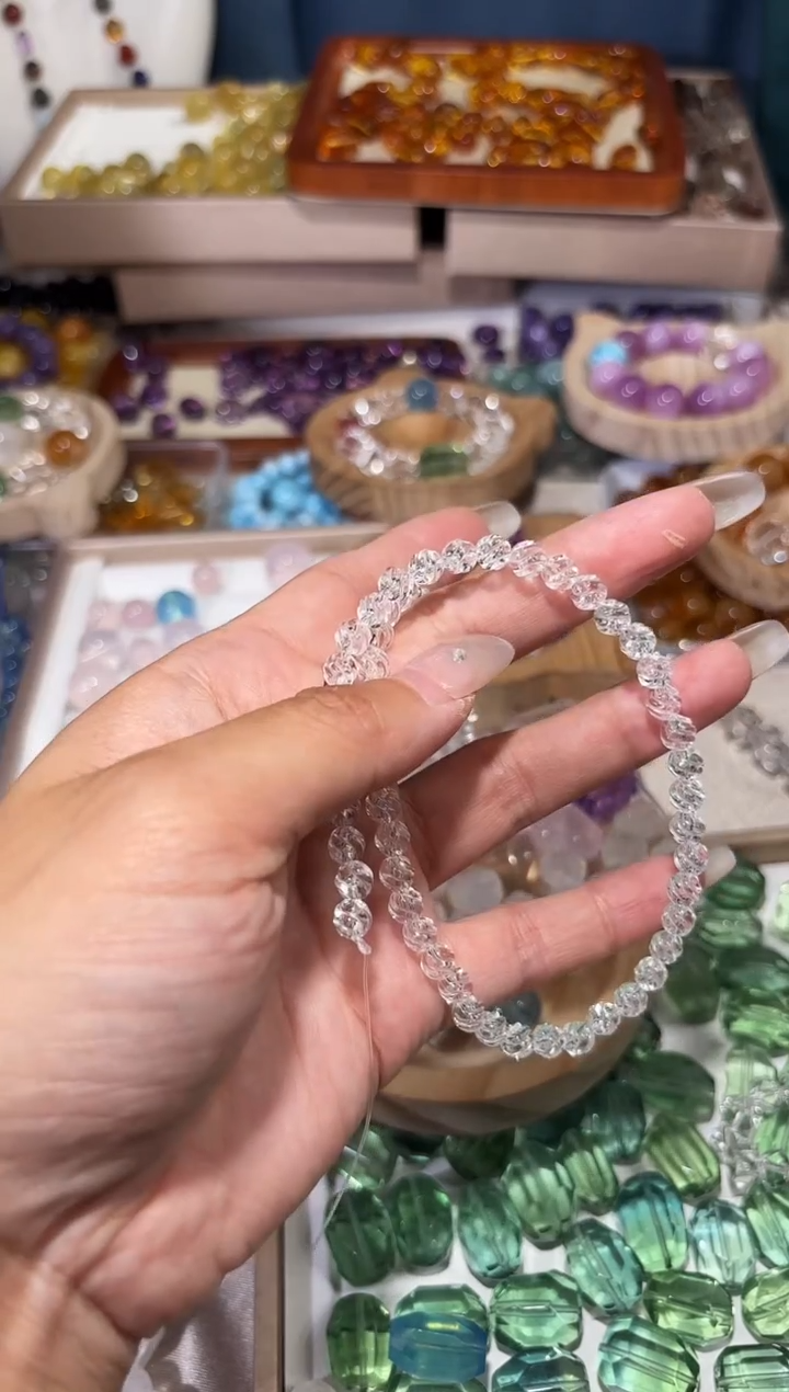 水晶手串未镶嵌花**漫扭扭珠隔珠手串一条拍3