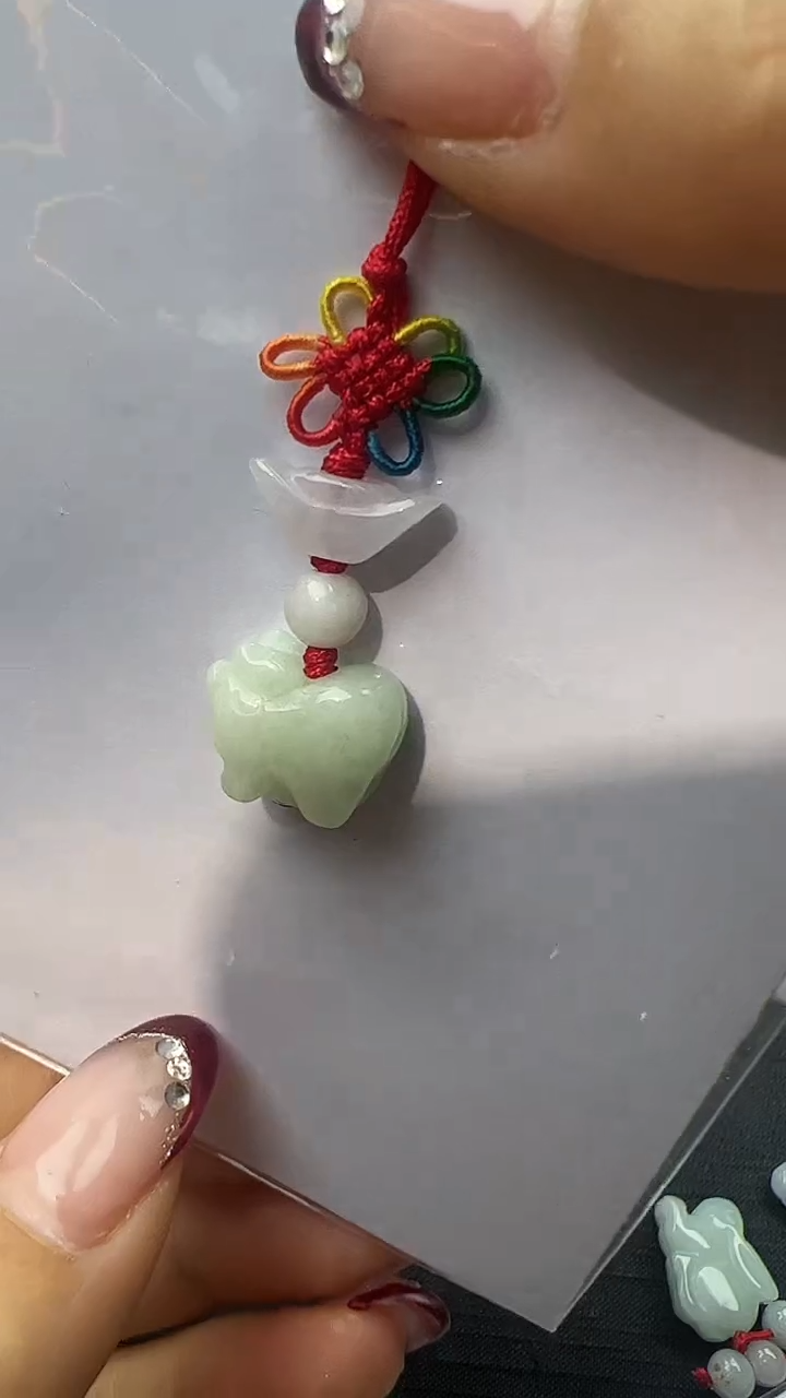【闪购商品】翡翠挂件未镶嵌生肖猪