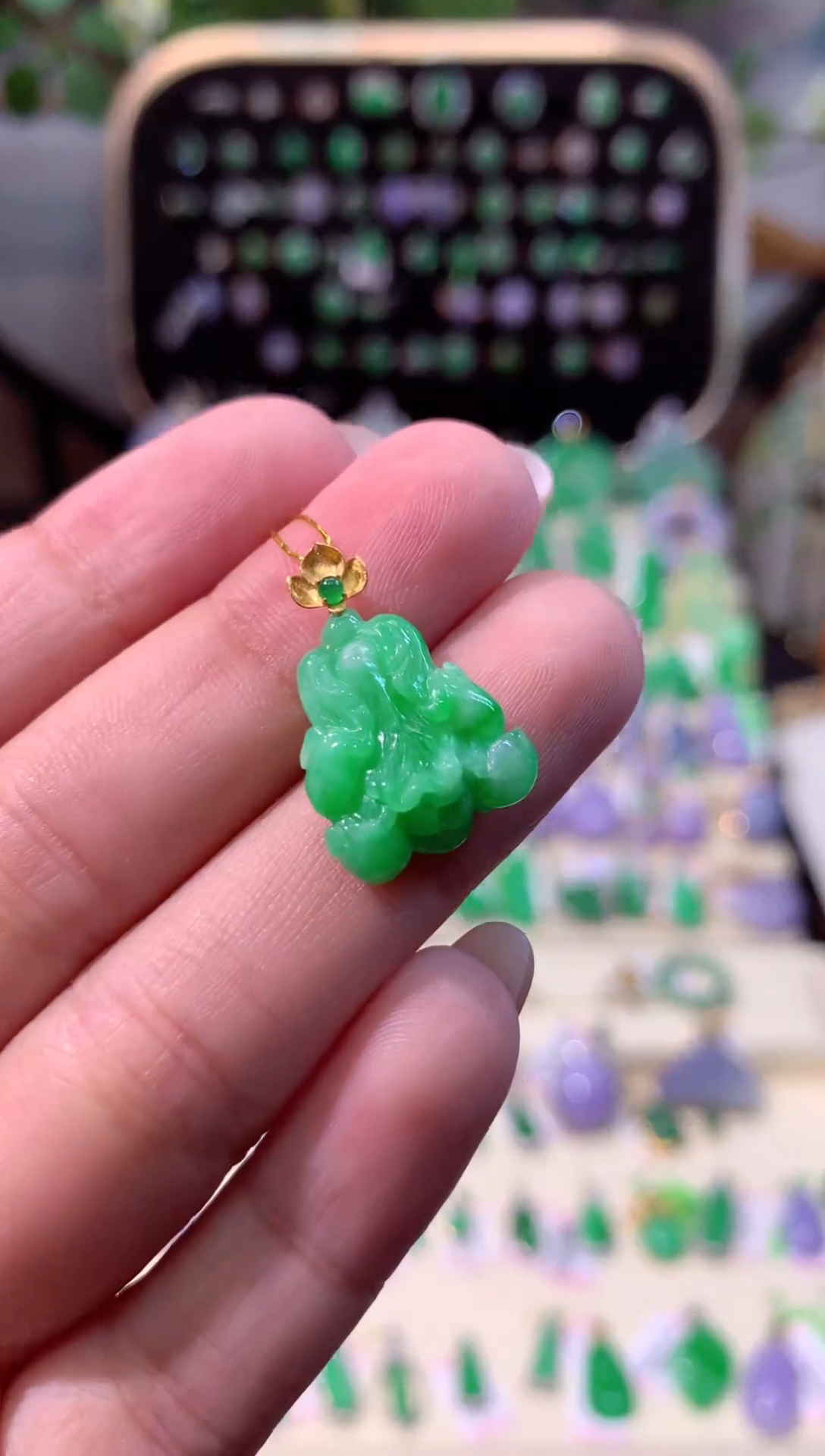 【闪购商品】翡翠颈饰18K金镶嵌缅甸天然A货翡翠