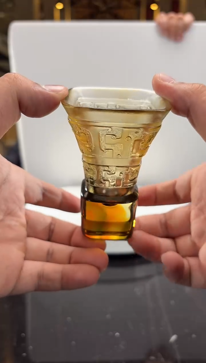 摆件缃叶夔龙纹敞口杯