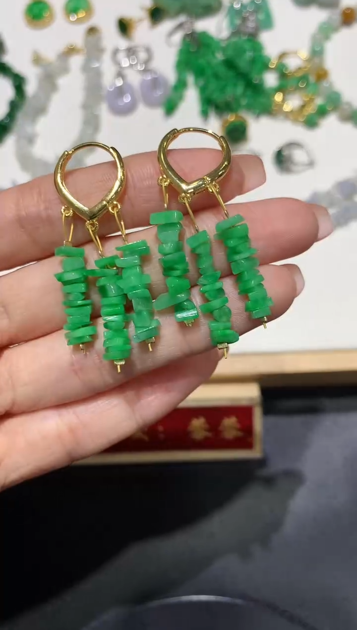 【闪购商品】翡翠吊坠(不含链)合金28多人多样性随机发货1件