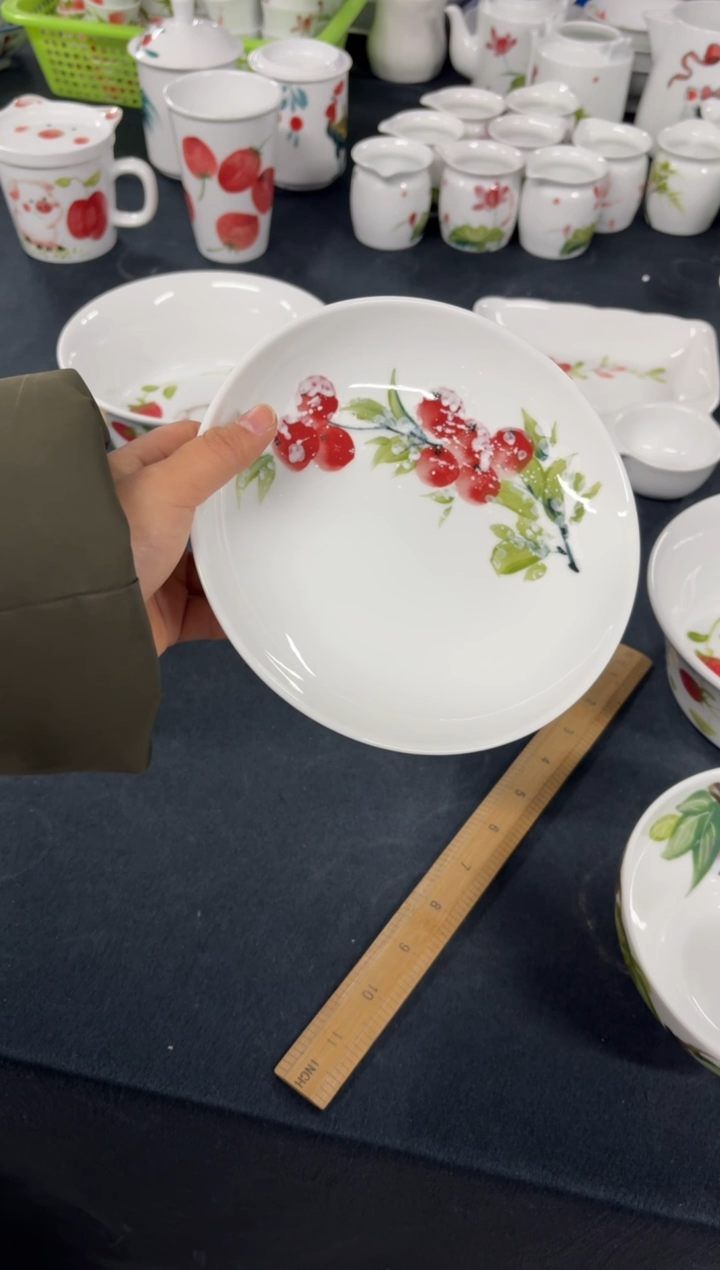 景德镇高温陶瓷食品级手绘釉中彩-浅盘