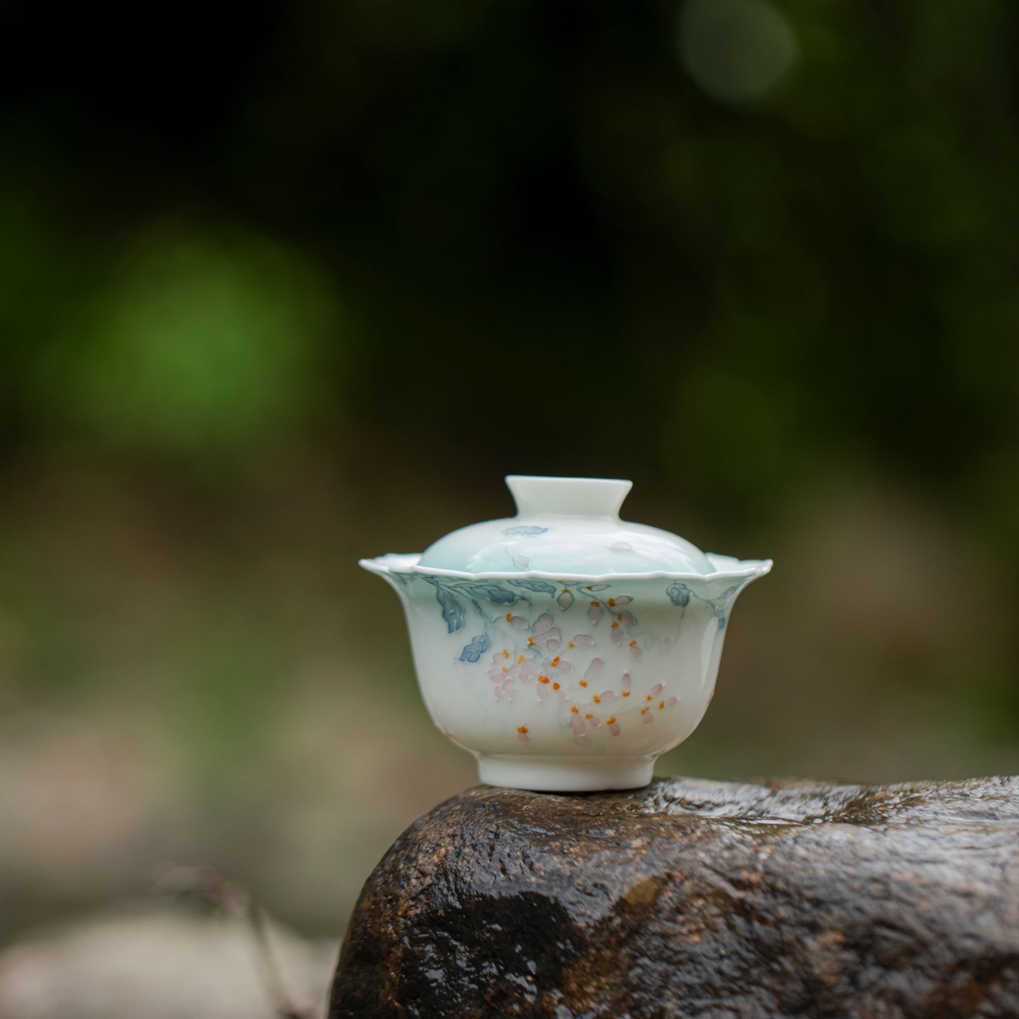 明知山志-有田烧-幽蓝藤雾-凉安棱口盖碗