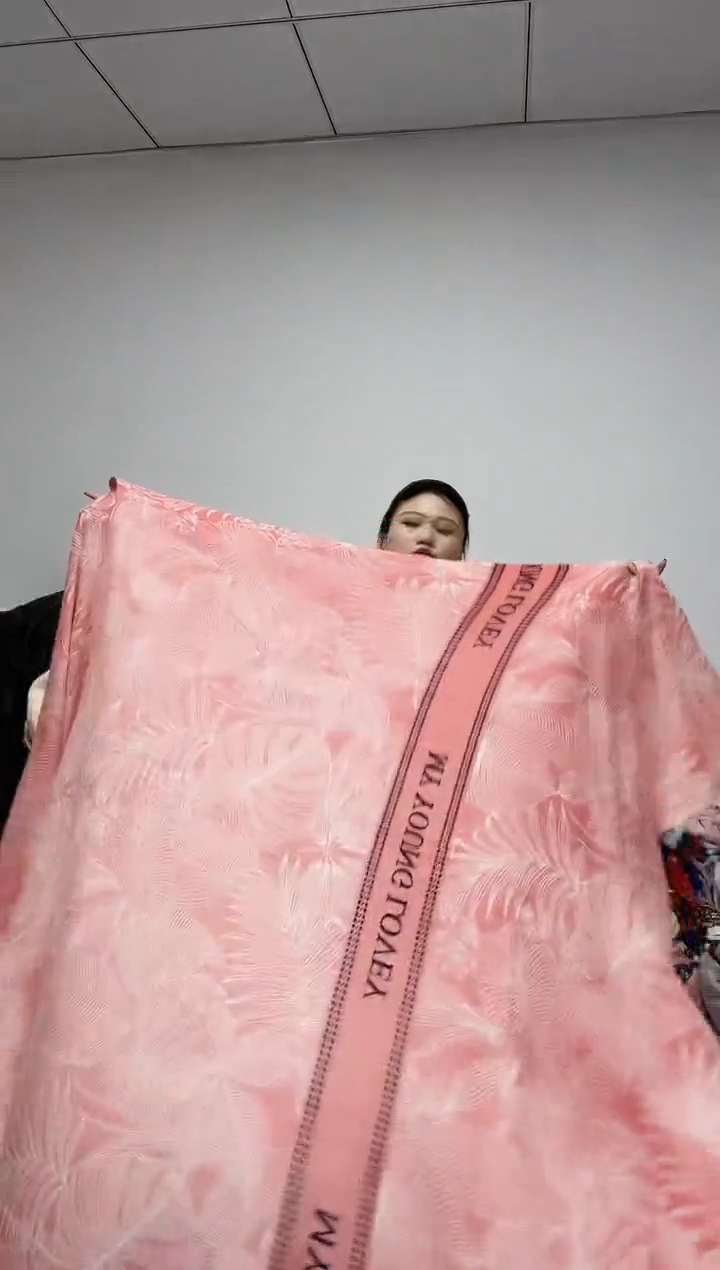 法兰绒2.2X5面料尺寸主播介绍为准面料