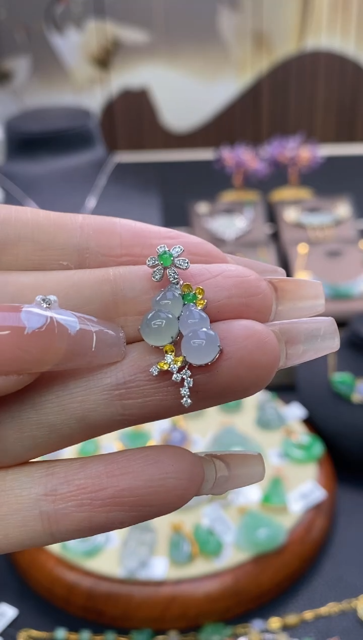 【闪购商品】翡翠颈饰18K金镶嵌净货15885