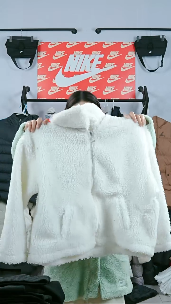 3674闪购编码Nike/Jordan运动衣以直播间过款为准尺码L