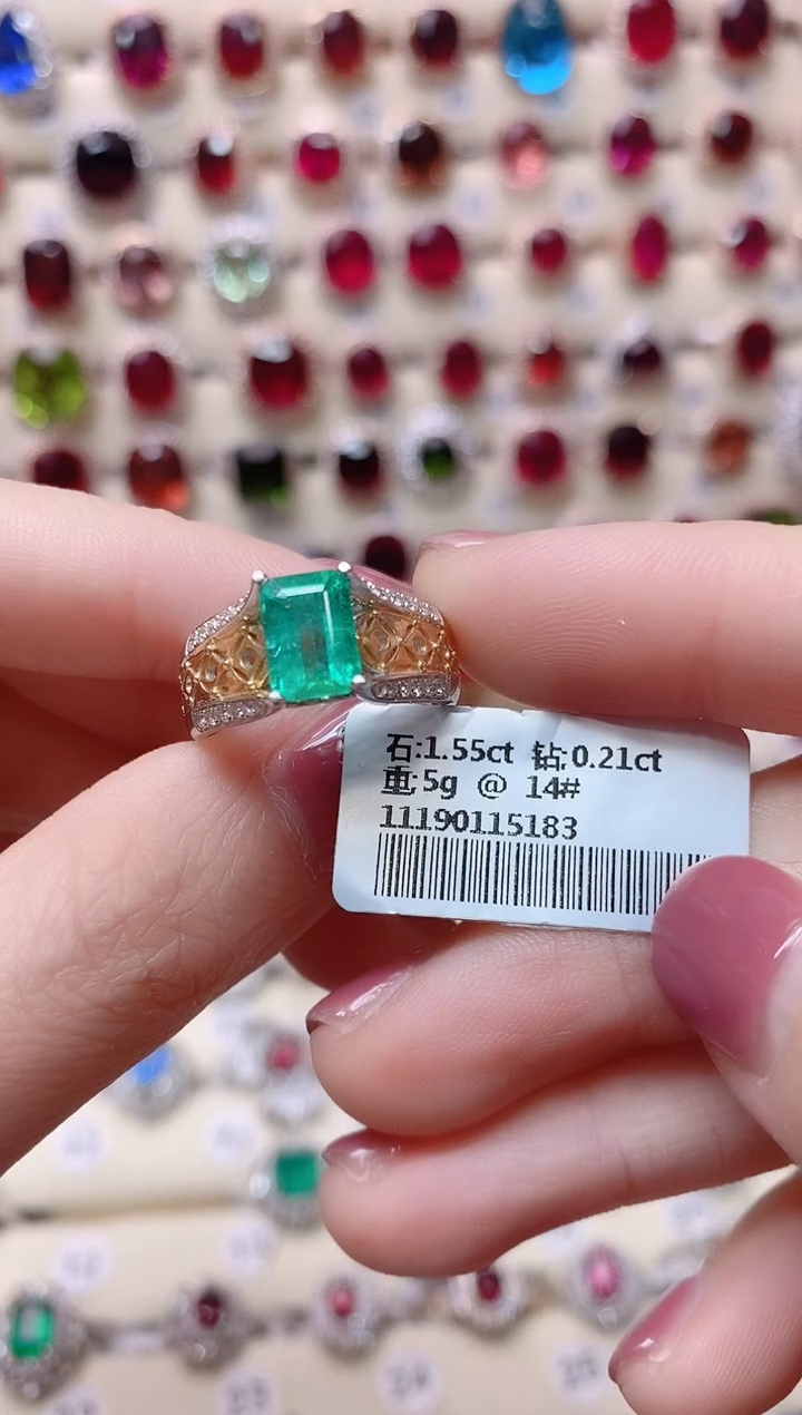 【闪购商品】祖母绿18K金戒指18K金镶嵌1