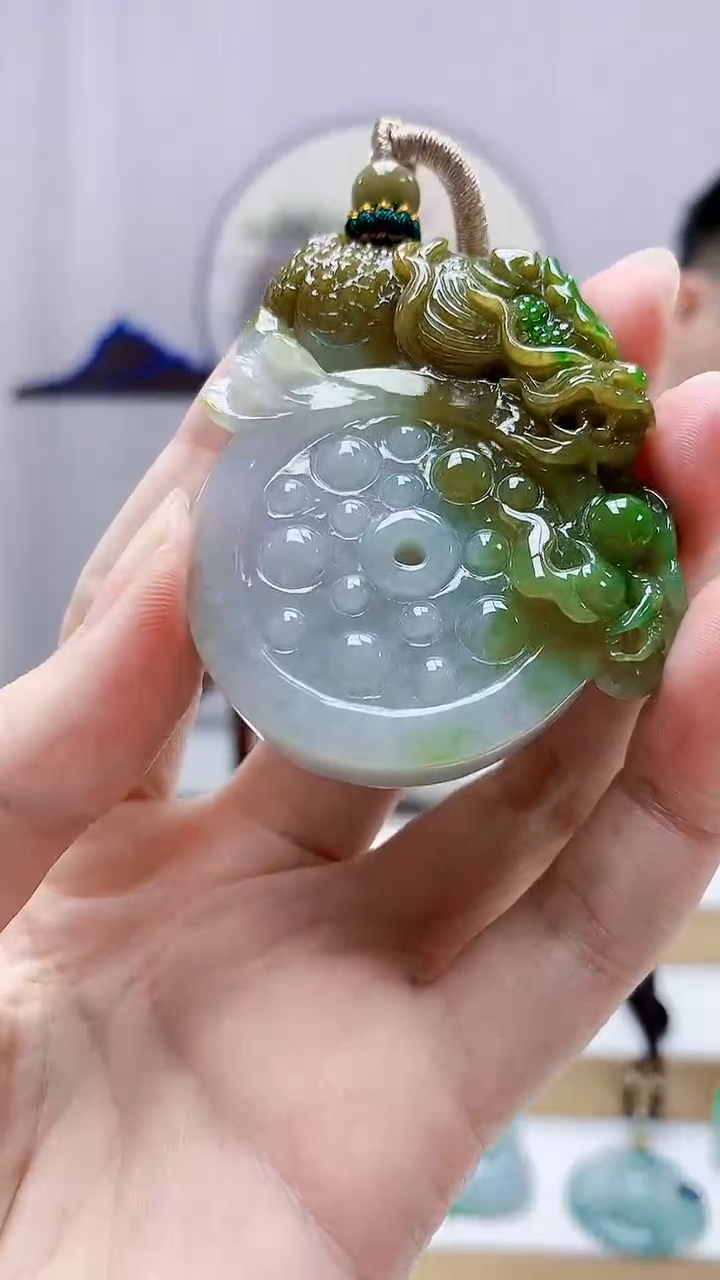 未镶嵌定制翡翠5028zm-毛货挂件仿古牌245