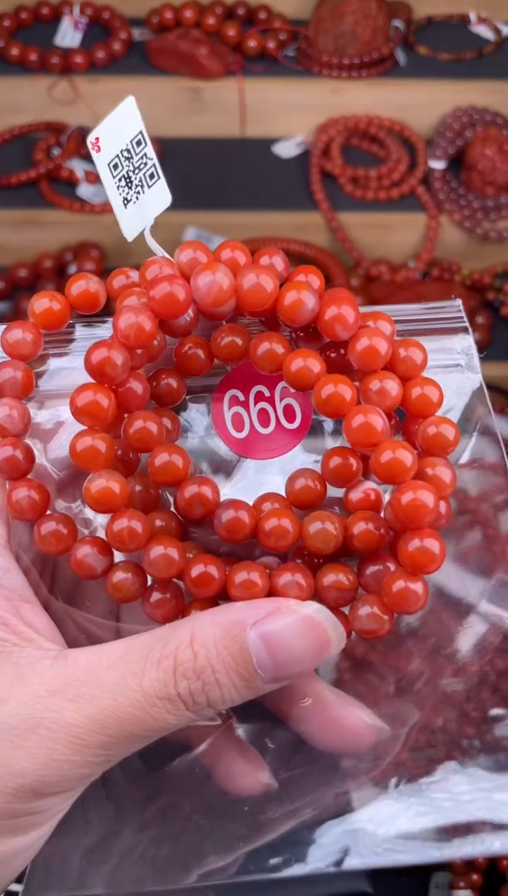 【闪购商品】南红玛瑙珠宝奇石未镶嵌666-8+