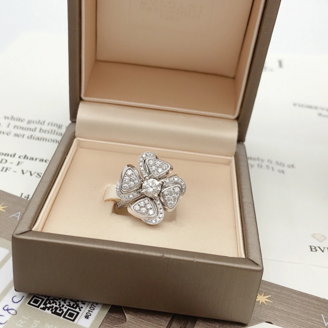 99新 BVLGARI/宝格丽 小花6欢 Fiorever 咏绽白金满钻戒指 53码
