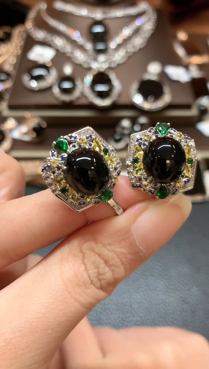 【闪购商品】翡翠耳饰18K金镶嵌m173 不退换