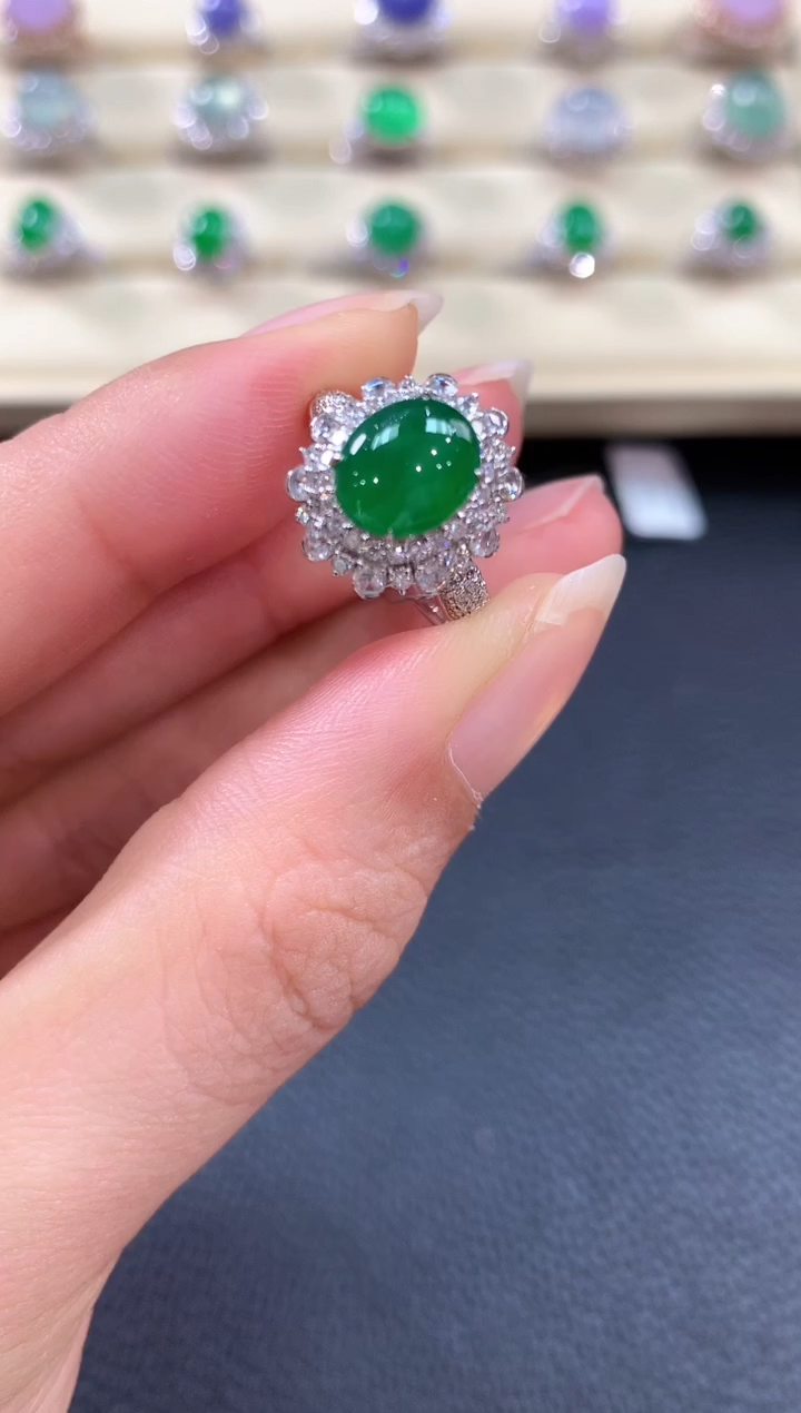 【闪购商品】翡翠戒指18K金镶嵌b106       