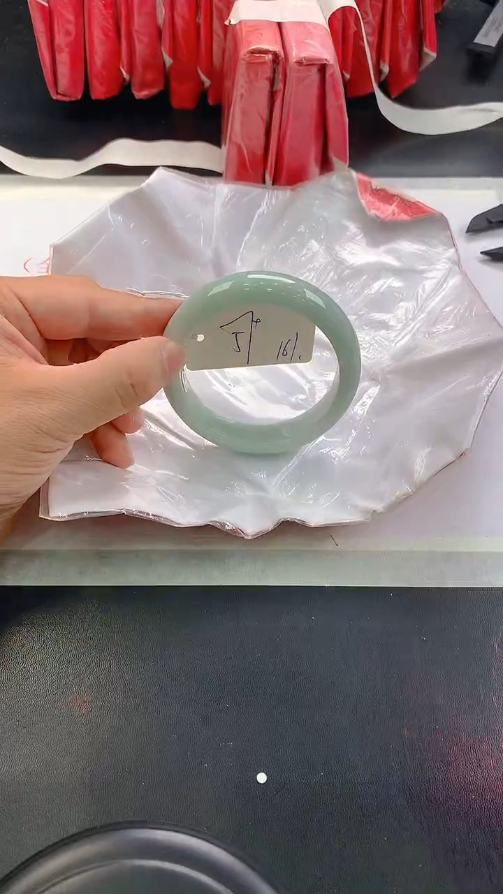 未镶嵌手镯翡翠161